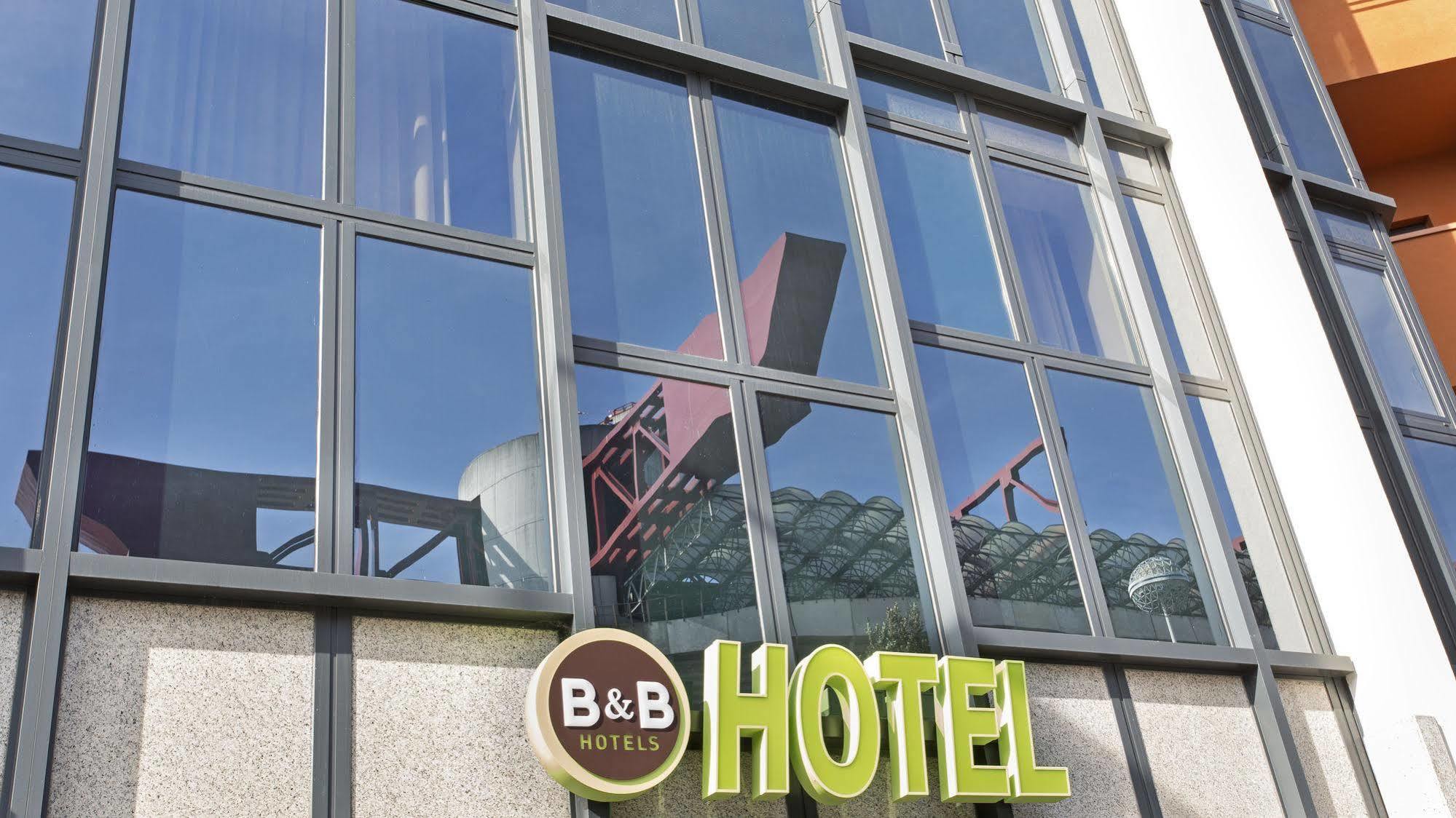 B＆B ホテル ミラノ サン シーロ エクステリア 写真